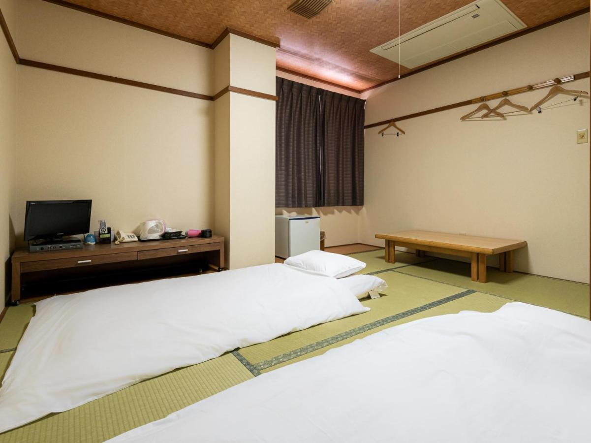 Tabist Hotel Kurama Хиконе Екстериор снимка